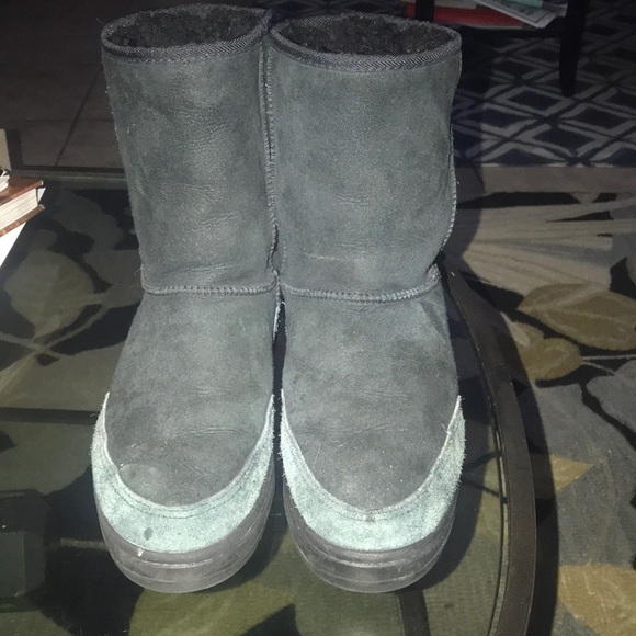 Black ugg boots - Picture 4 of 6